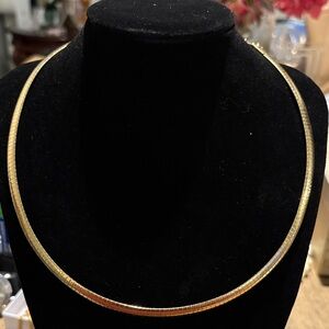 Avon Goldtone Omega Necklace Chocker 18" - 3" extender